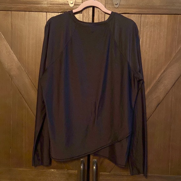 Lululemon🍋Sun Shelter Long Sleeve Rash Guard Shirt - Picture 3 of 5